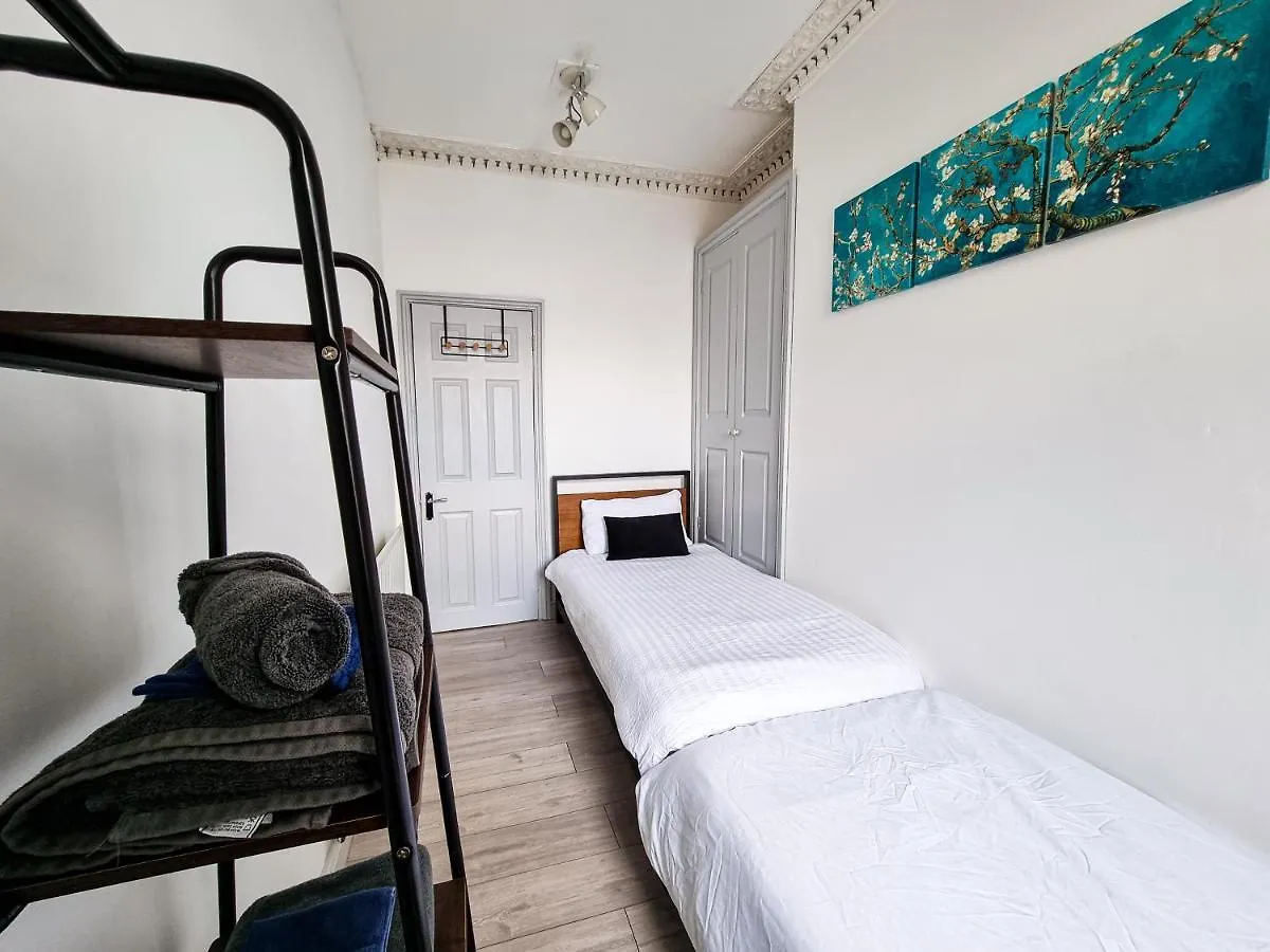 Apartment Newly Refurbished Flat In Central Cheltenham With Parking United Kingdom